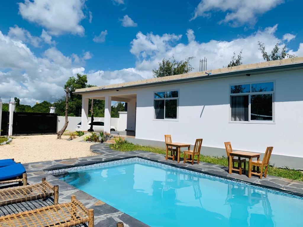 Villa Liam B&B קיוונגווה מראה חיצוני תמונה